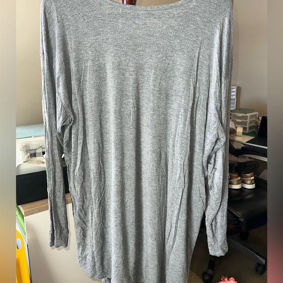 Torrid size 2 long sleeve soft knit - Picture 2 of 4
